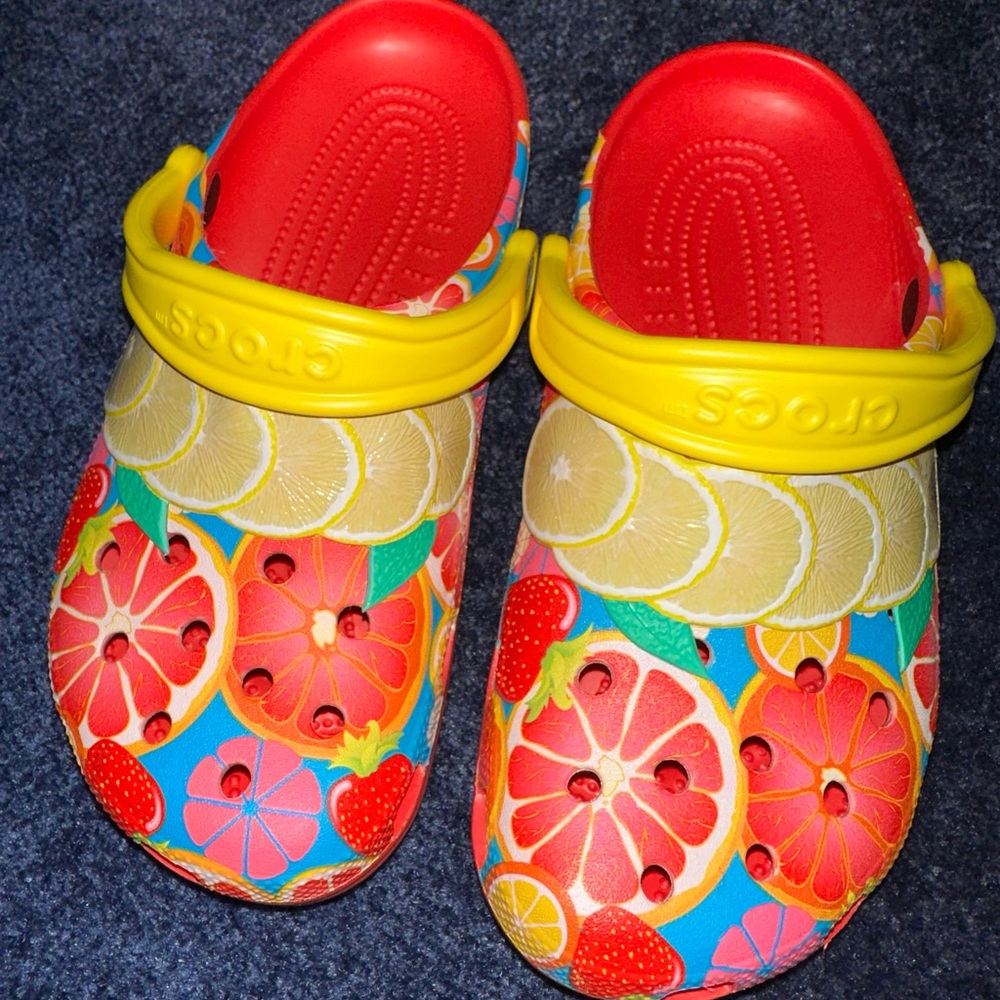 Fruit Crocs M7/W9